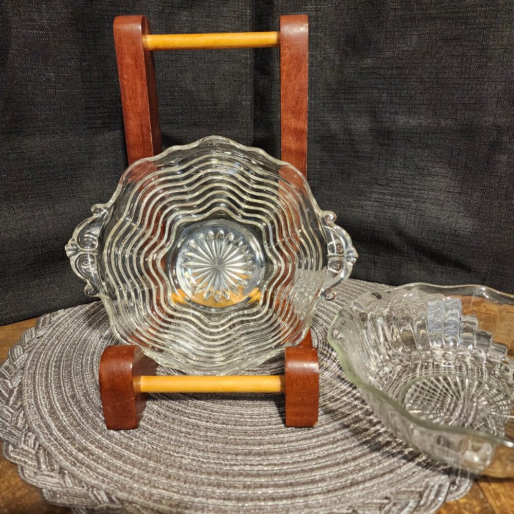 Pair of glass bowls - non matching